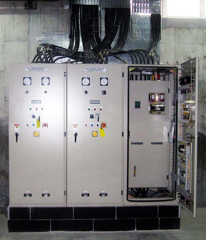 سیستم کنترلی در کمپرسور سانتریفیوژ